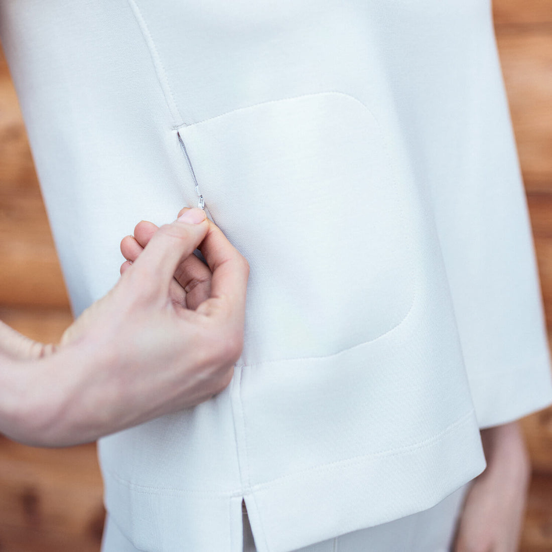 Bequeme Kleidung zum Reisen || Sandstone