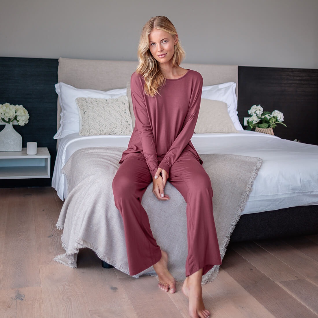Atmungsaktives Pyjama-Top für Damen || Maroon