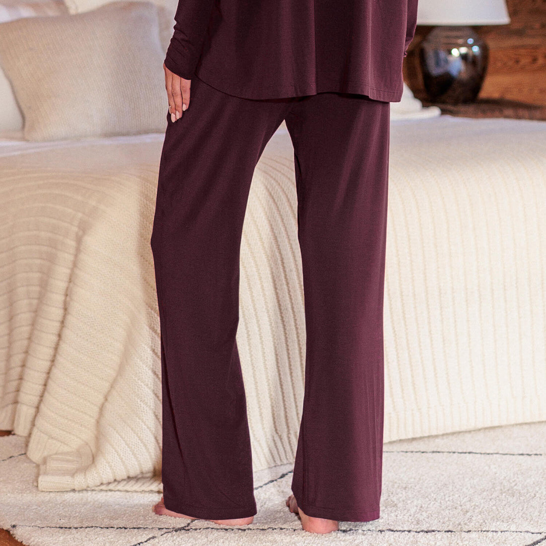 Atmungsaktive Pyjama Hose für Damen || Mulberry