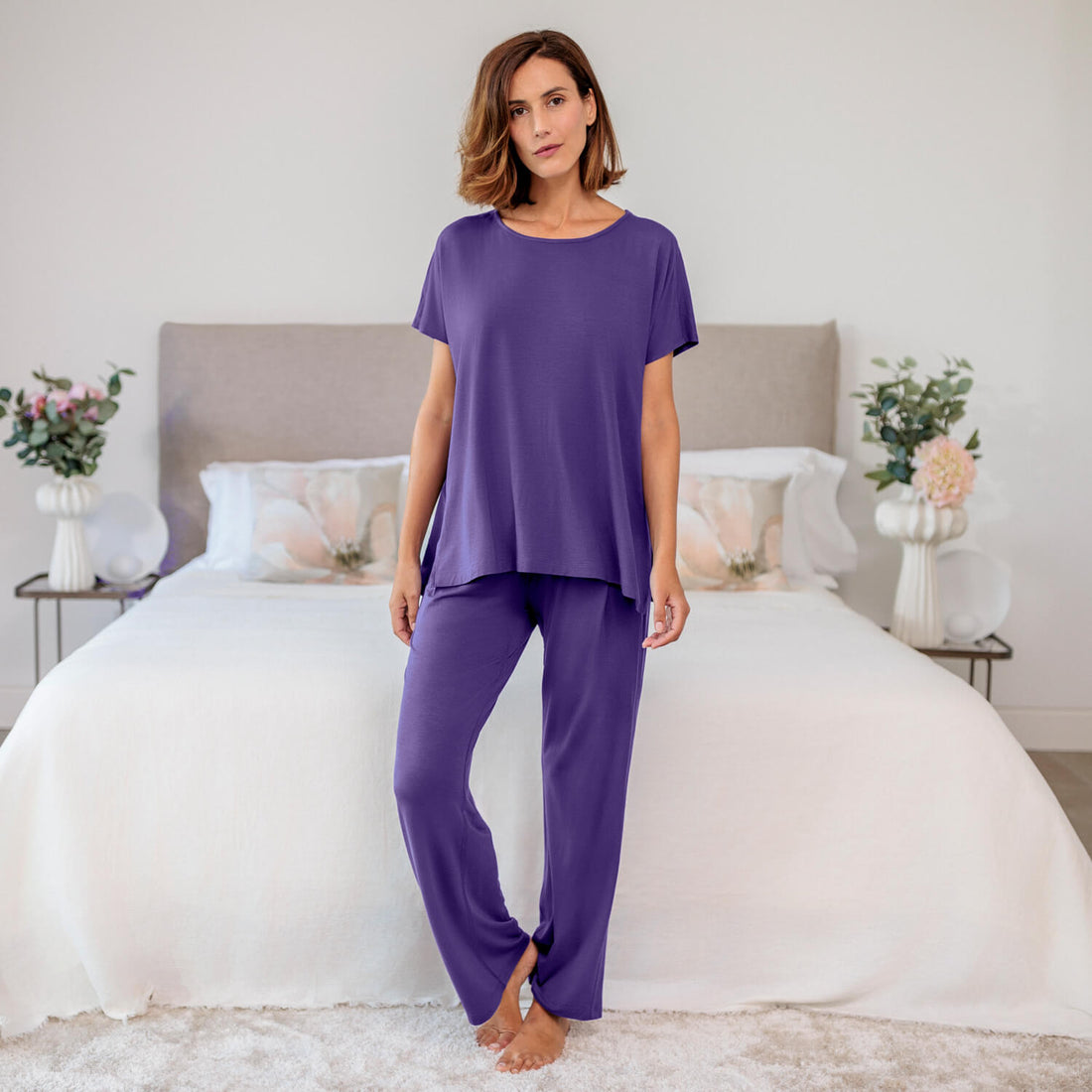 T-Shirt in lockerer Passform || Deep purple