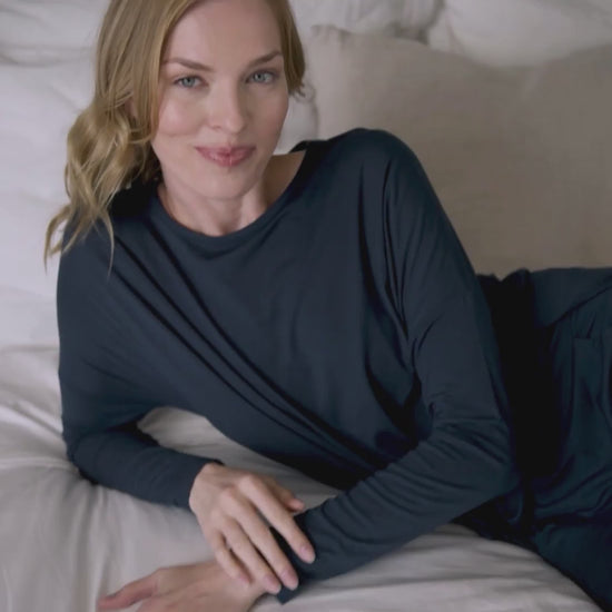 Atmungsaktives Pyjama-Top für Damen || Midnight blue